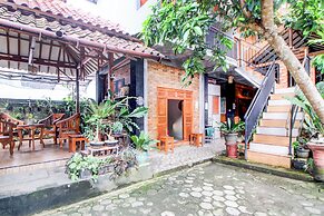 OYO 94377 Maryam Homestay Syariah 2
