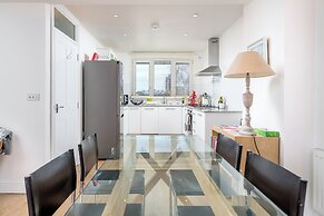 JOIVY Stylish flat between London Bridge