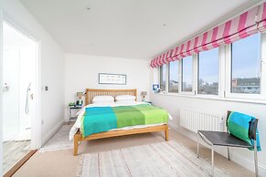 JOIVY Stylish flat between London Bridge