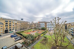 JOIVY Stylish flat between London Bridge