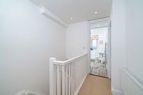 JOIVY Stylish flat between London Bridge