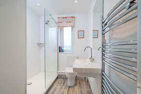 JOIVY Stylish flat between London Bridge