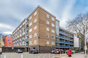 JOIVY Stylish flat between London Bridge