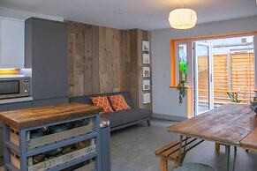 Higgihaus 3a Sleeps 4  Monday - Friday