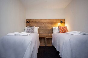 Higgihaus 3a Sleeps 4  Monday - Friday