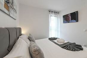 Apartments Break with Pool