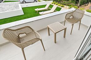 Apartments Break with Pool