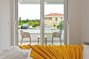 Apartments Break with Pool