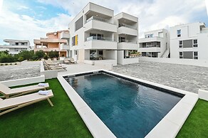 Apartments Break with Pool