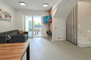 Apartments Break with Pool