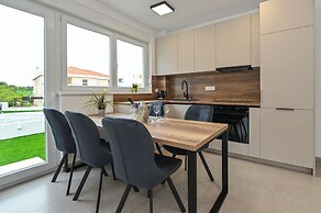 Apartments Break with Pool