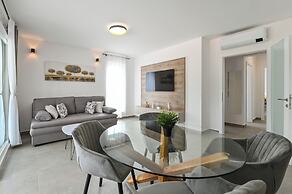 Apartments Break with Pool