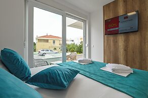 Apartments Break with Pool