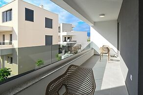 Apartments Break with Pool