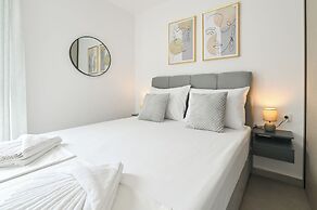 Apartments Break with Pool