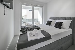 Apartments Break with Pool