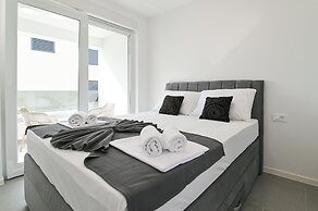 Apartments Break with Pool