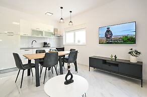 Apartments Break with Pool