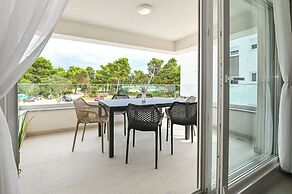 Apartments Break with Pool