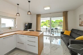 Apartments Break with Pool