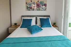 Apartments Break with Pool