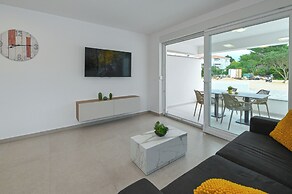 Apartments Break with Pool