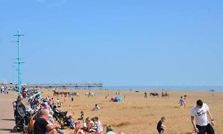 3-bed Caravan - Sleeps 8 - Pet Friendly - Pool