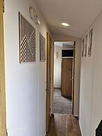 Meadow View 3-bed Caravan - Sleeps 8 - Petfriendly