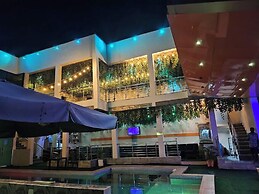Immaculate Hotel Apartment And Suites