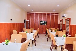 Immaculate Hotel Apartment And Suites