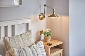 Host Stay Poplar Villas