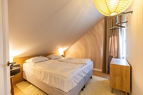 Recently Renovated Family Home Near the sea