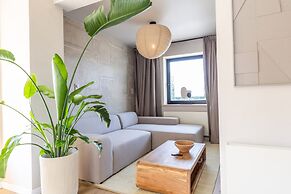 Recently Renovated Family Home Near the sea