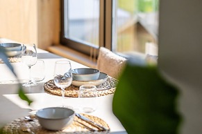 Recently Renovated Family Home Near the sea