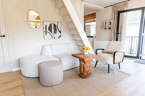 Recently Renovated Family Home Near the sea