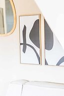 Recently Renovated Family Home Near the sea