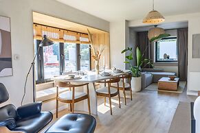 Recently Renovated Family Home Near the sea