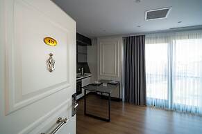 Rusel Park Residence