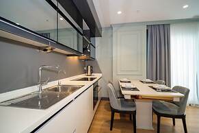 Rusel Park Residence