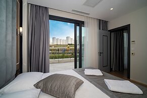 Rusel Park Residence