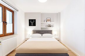 Native Apartments Barska 13I17