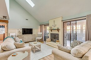 Cozy North Myrtle Beach Home: 1/2 Mi to Ocean!