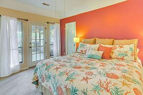 Cozy North Myrtle Beach Home: 1/2 Mi to Ocean!