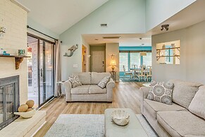 Cozy North Myrtle Beach Home: 1/2 Mi to Ocean!