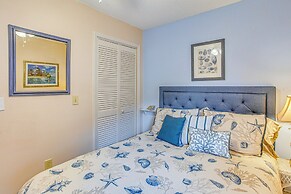 Cozy North Myrtle Beach Home: 1/2 Mi to Ocean!