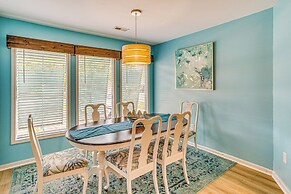 Cozy North Myrtle Beach Home: 1/2 Mi to Ocean!