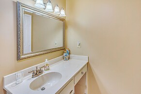 Cozy North Myrtle Beach Home: 1/2 Mi to Ocean!