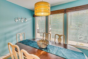 Cozy North Myrtle Beach Home: 1/2 Mi to Ocean!