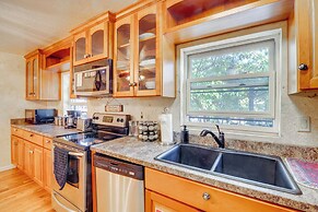 1 Mi to Red Rock Canyon: Old Downtown Loft