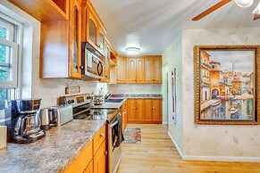 1 Mi to Red Rock Canyon: Old Downtown Loft